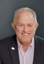 Real Estate Agent Andy Smith