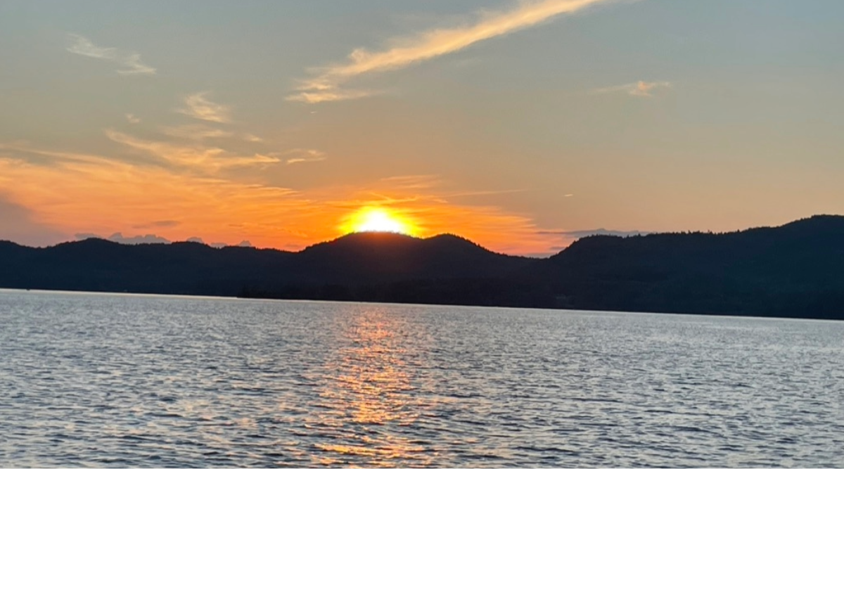 A Summer Evening Boating on Big Squam Insider Tips for a Squam Boat